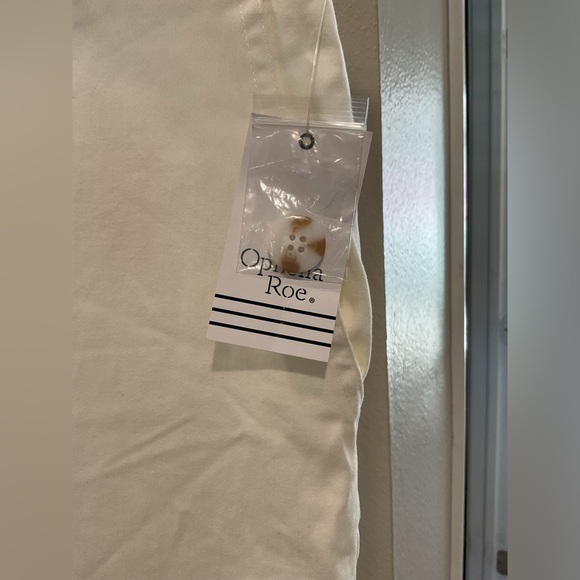 NWT Ophelia Roe Women’s White Stretch Capri Size 18 - Picture 3 of 6